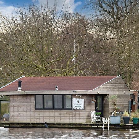 אלפן אן דן ריין Aangenaam Op De Rijn, Woonboot, Inclusief Prive Sauna מראה חיצוני תמונה