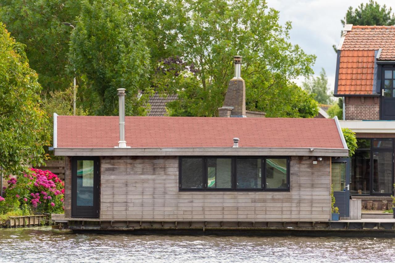 אלפן אן דן ריין Aangenaam Op De Rijn, Woonboot, Inclusief Prive Sauna מראה חיצוני תמונה